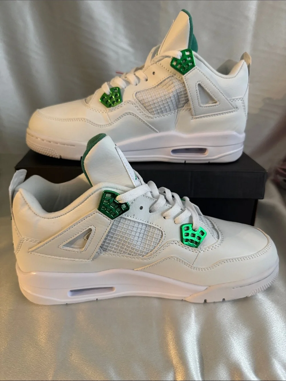 New! Air Jordan 4 Retro 